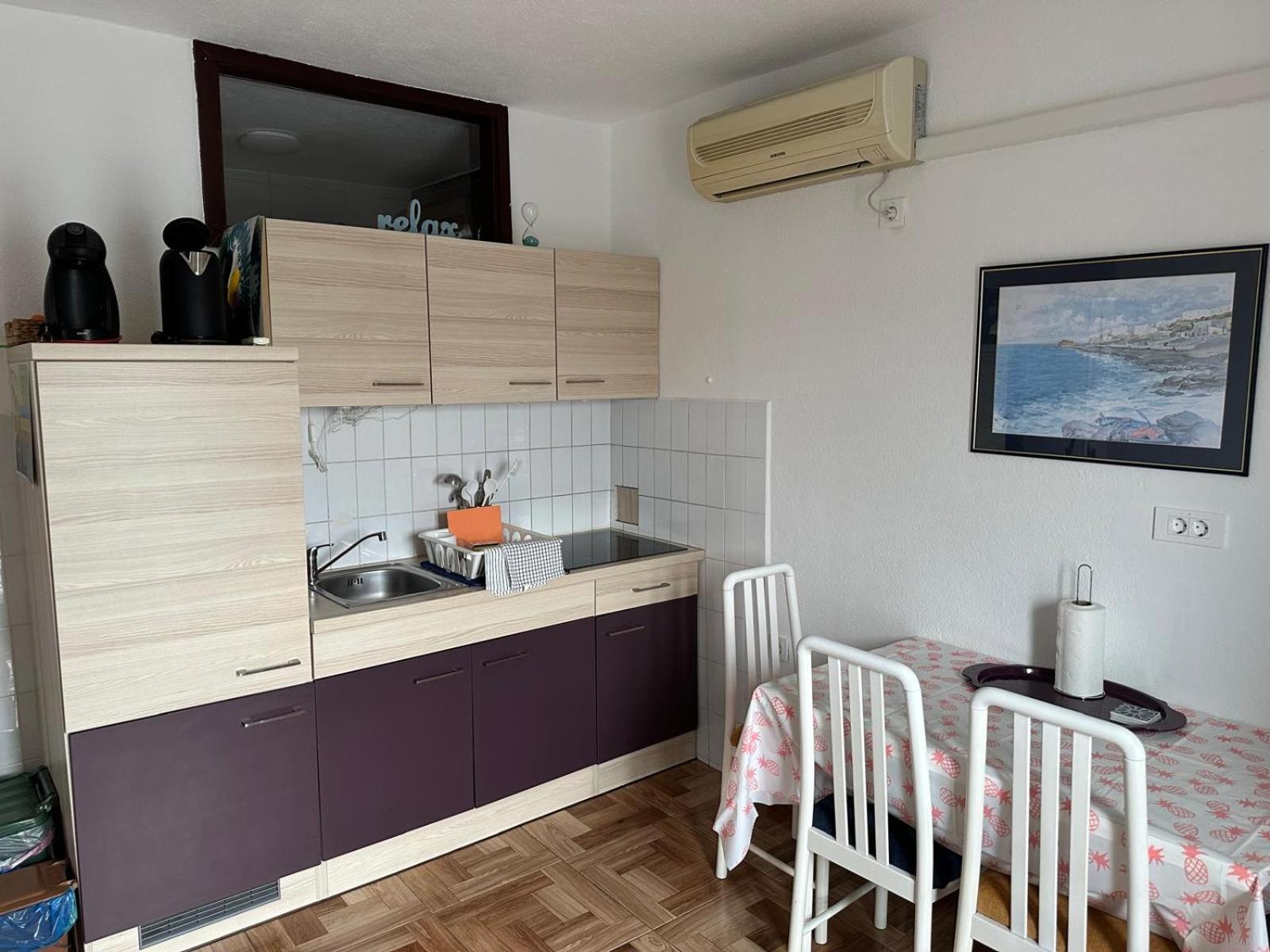 Apartments "Laci" คิร์ก ภายนอก รูปภาพ