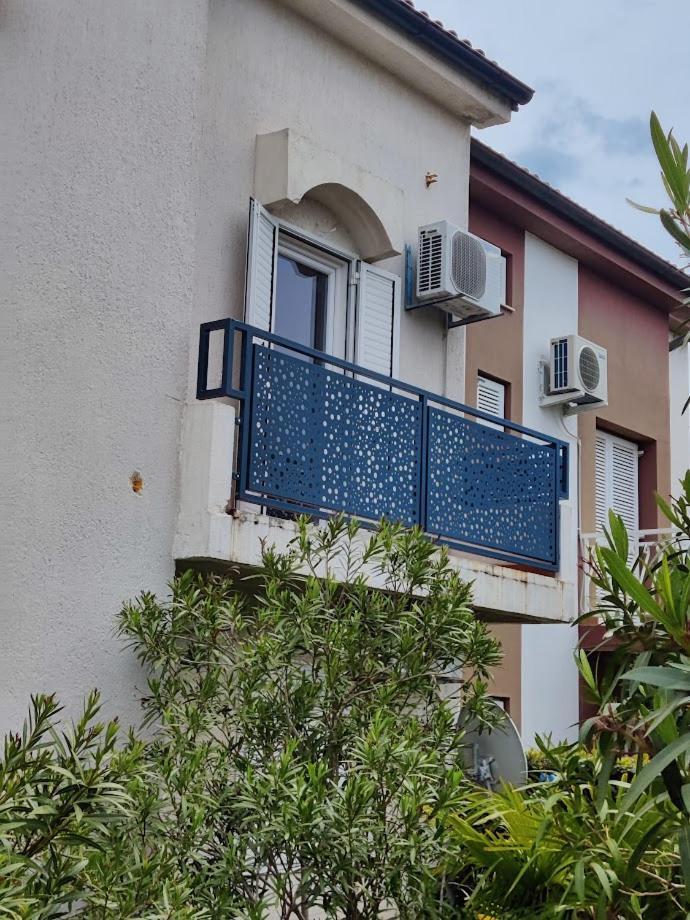 Apartments "Laci" คิร์ก ภายนอก รูปภาพ
